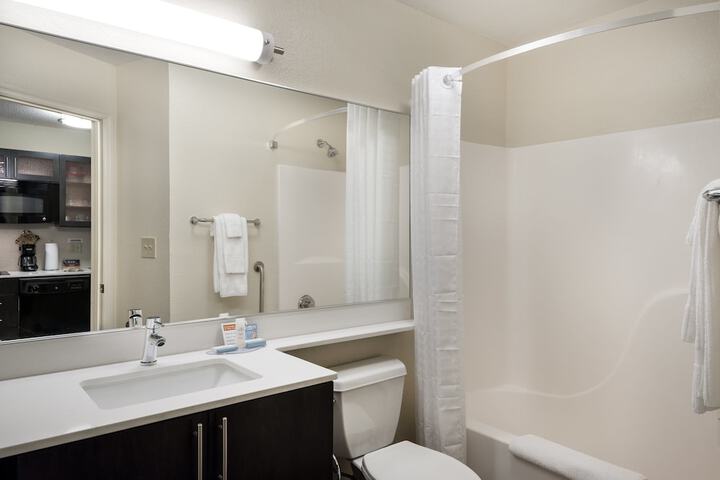 1 Queen Studio Suite (6 of 21)