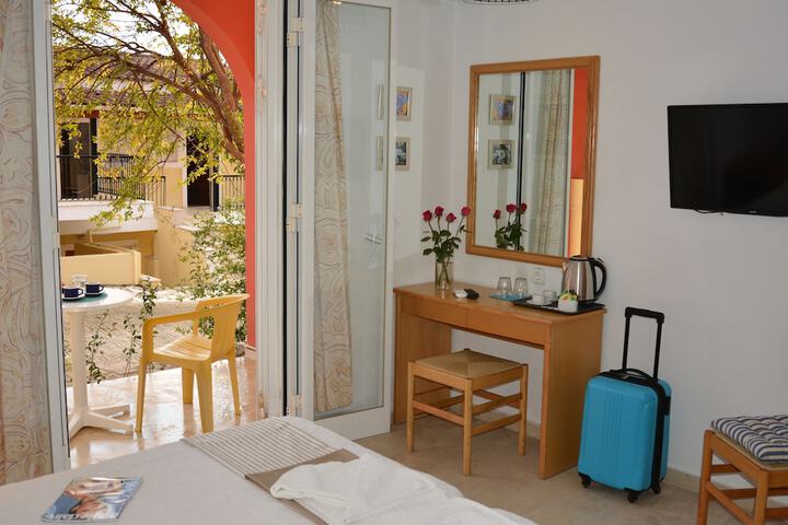 Room 14 of 52