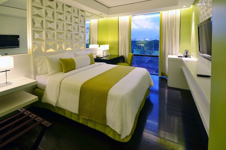 Room 7 of 44