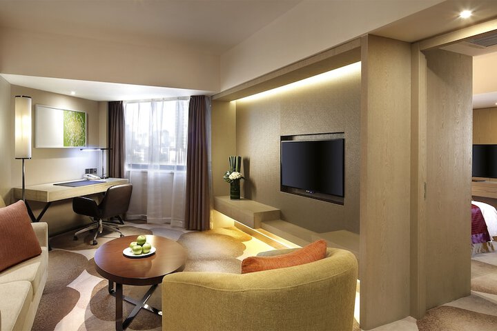 Room 5 of 67