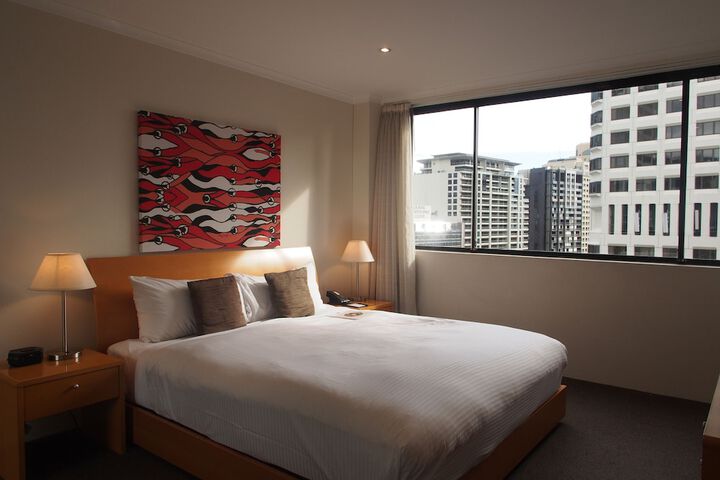 Room 16 of 136