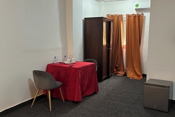 Room 162 of 307
