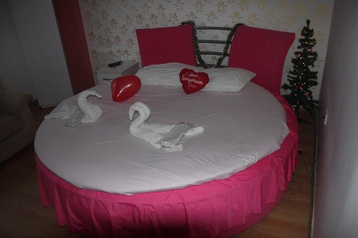 Room 19 of 28