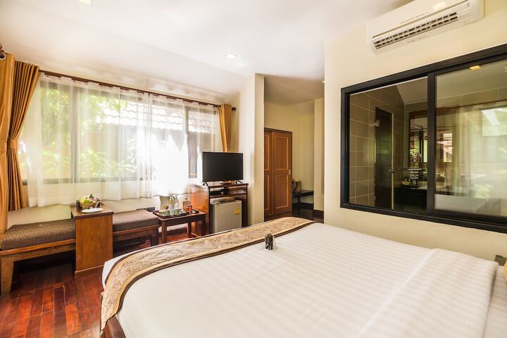 Room 8 of 91