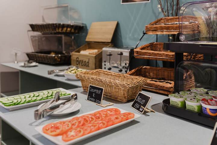 Breakfast/Coffee Service 237 of 263