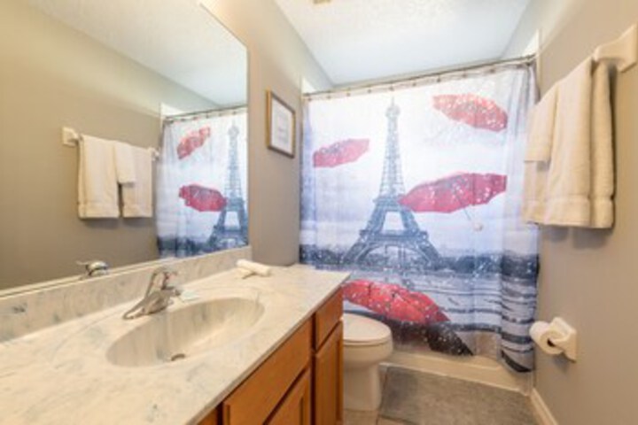 Room 16 of 272