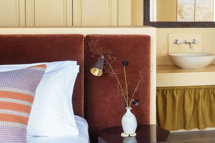Room 14 of 28