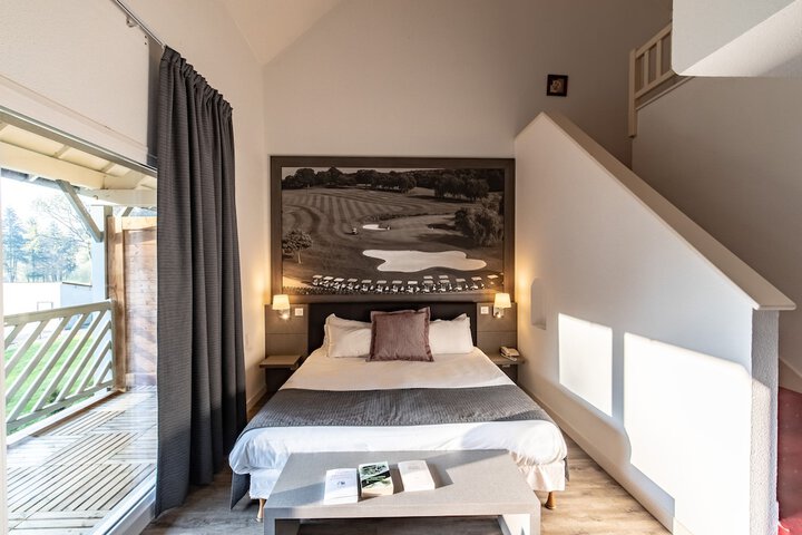 Room 5 of 42