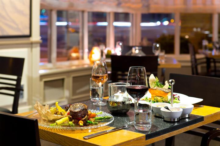 Dining 86 of 116