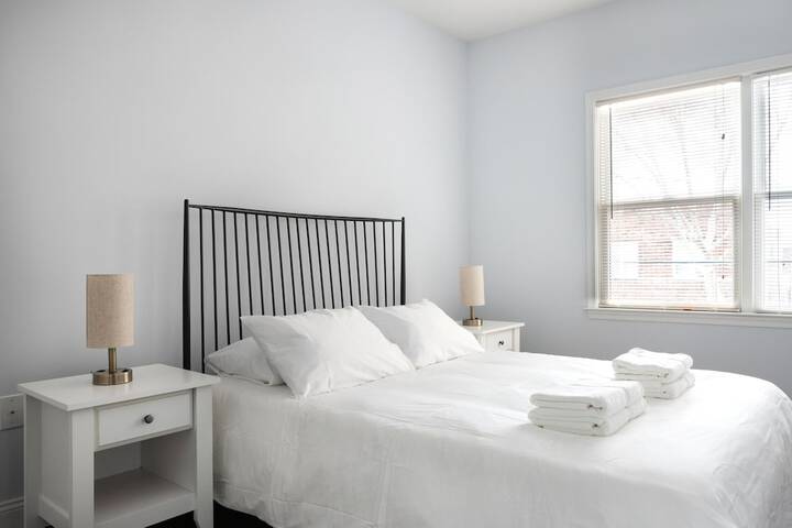 Room 8 of 22