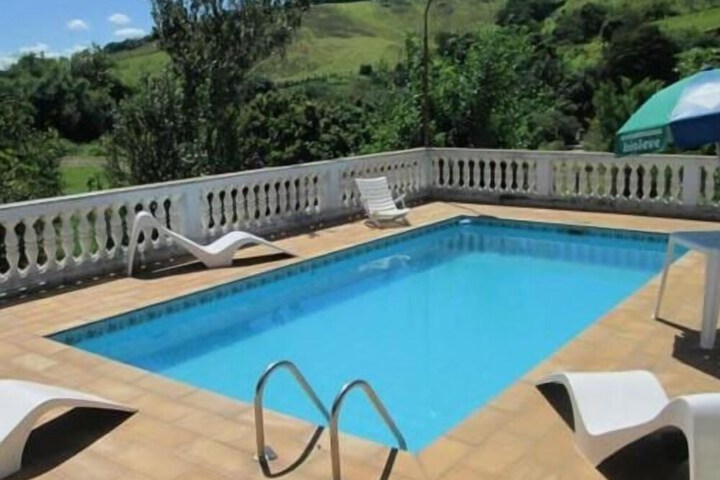 Pool 12 of 44