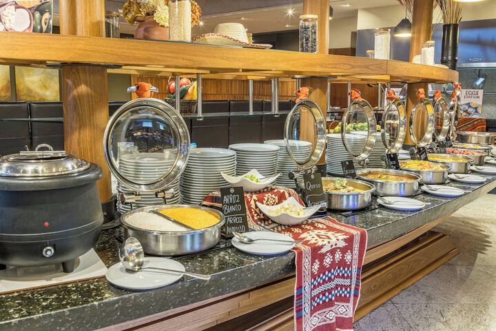 Breakfast/Coffee Service 79 of 147