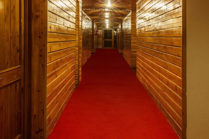 Ballroom/Hall 81 of 120
