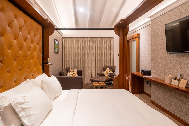 Room 15 of 50