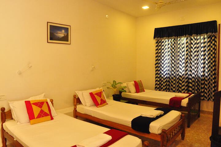 Room 3 of 51