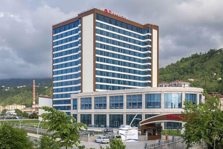 Hotel Exterior 96 of 97