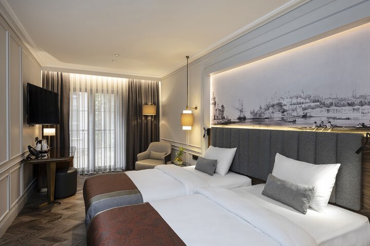 Room 8 of 39