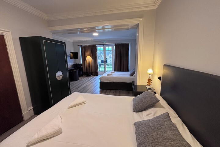 Room 48 of 86