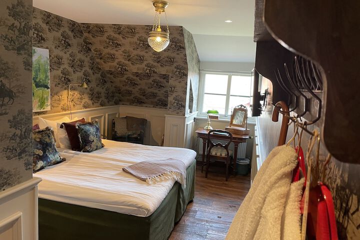 Room 20 of 74