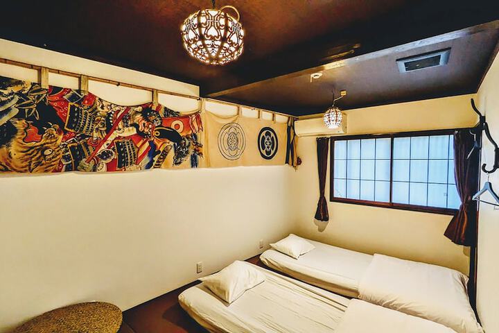 Room 5 of 29