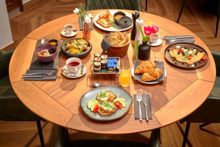 Breakfast/Coffee Service 46 of 56