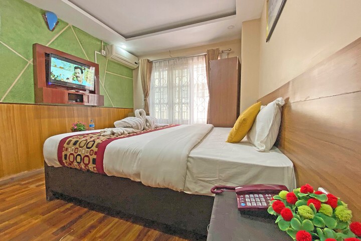 Room 25 of 99