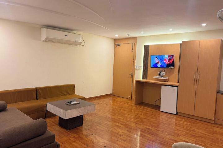 Room 26 of 51