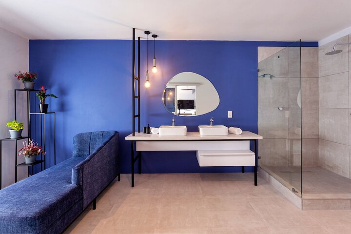 Room 18 of 30