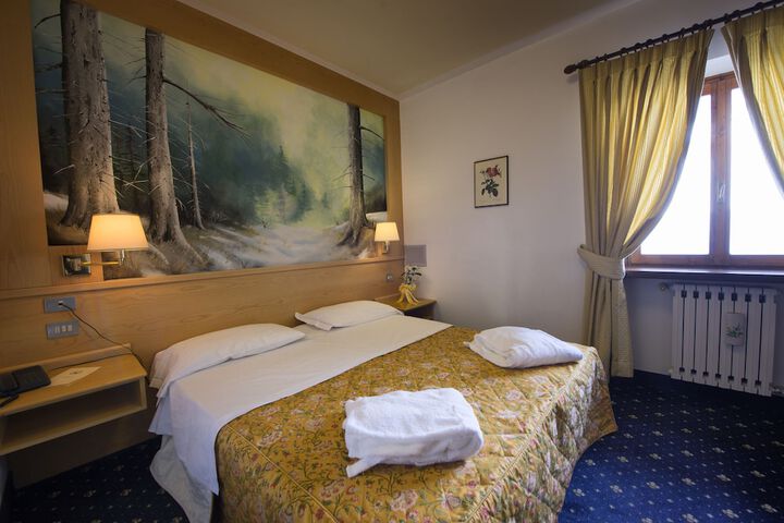 Room 6 of 47