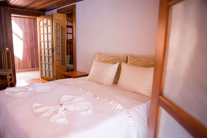 Room 3 of 14