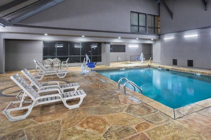 Pools & Facilities