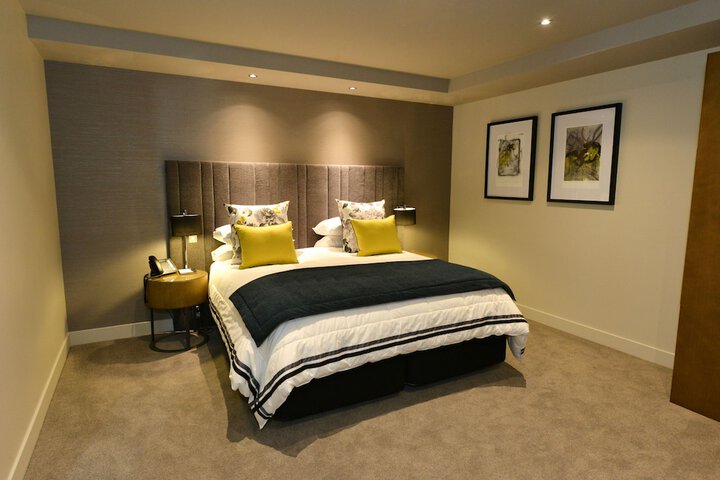 Room 12 of 69