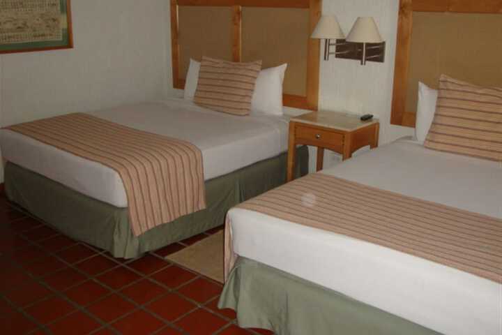 Room 3 of 35
