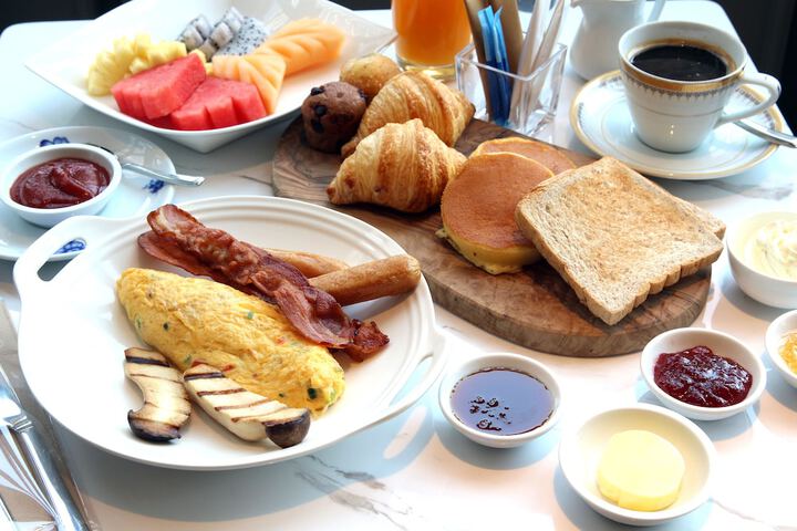 Breakfast/Coffee Service 75 of 110