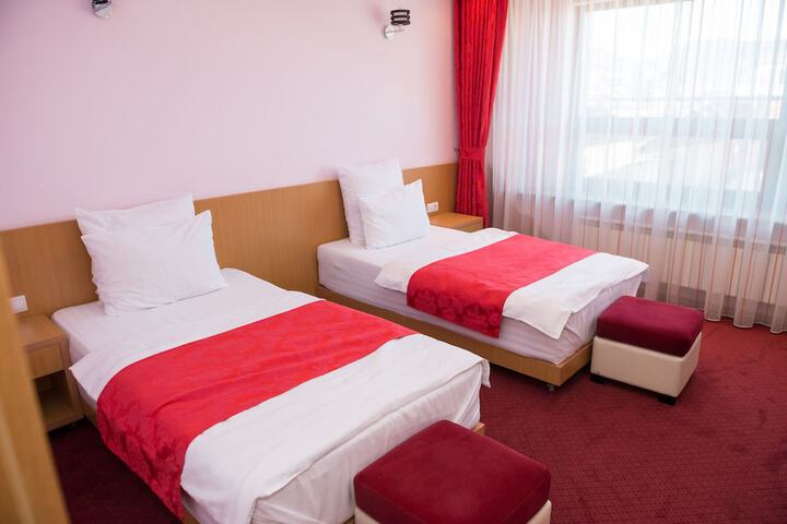 Room 14 of 42