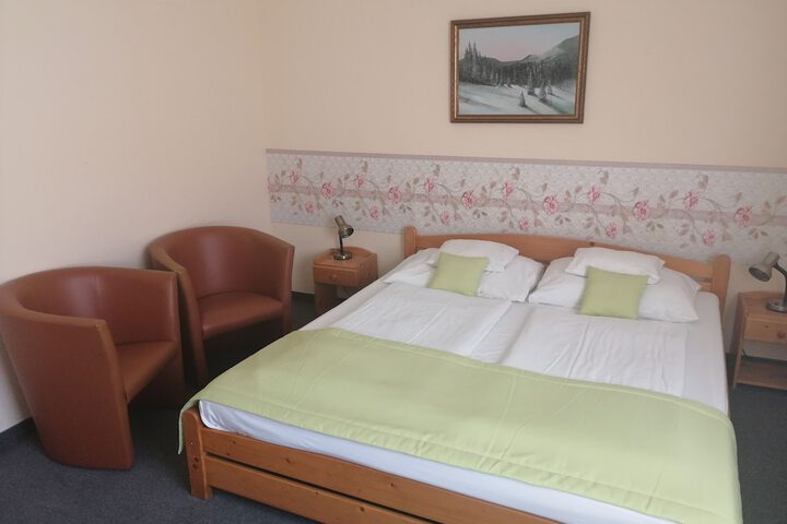 Room 15 of 46