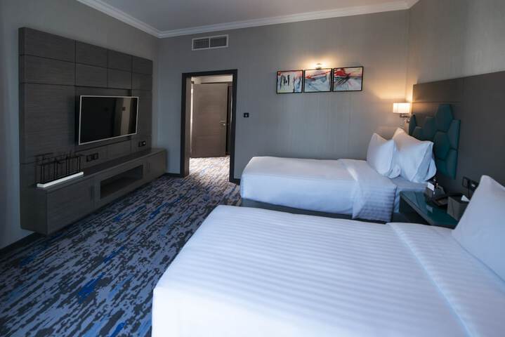 Room 7 of 38