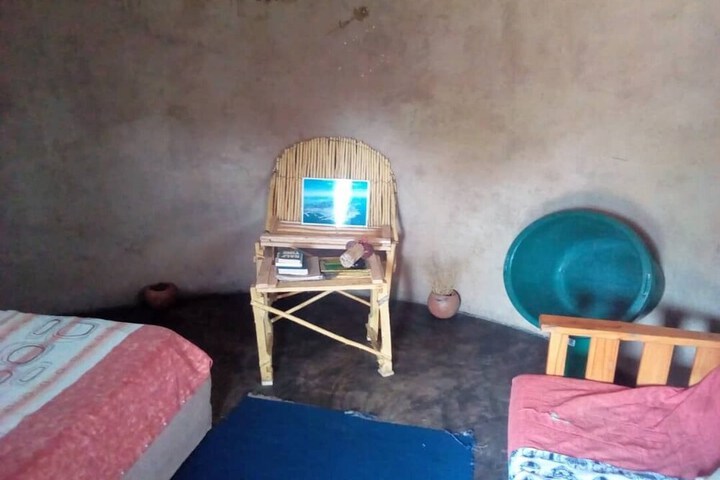 Room 2 of 12