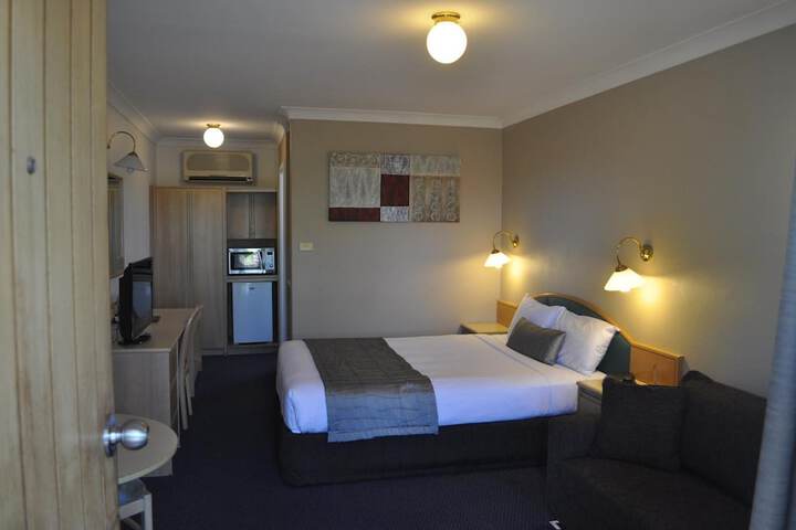 Room 16 of 41