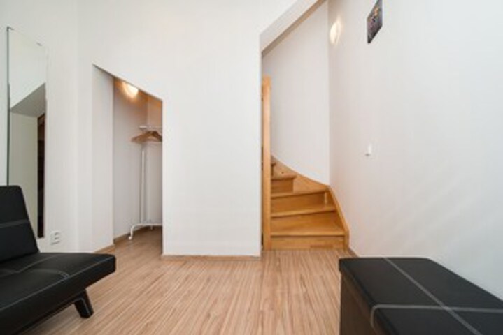 Room 25 of 38