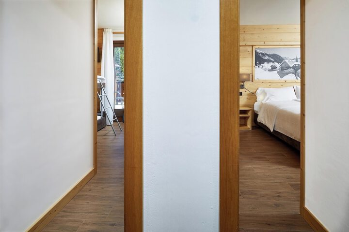 Room 14 of 61