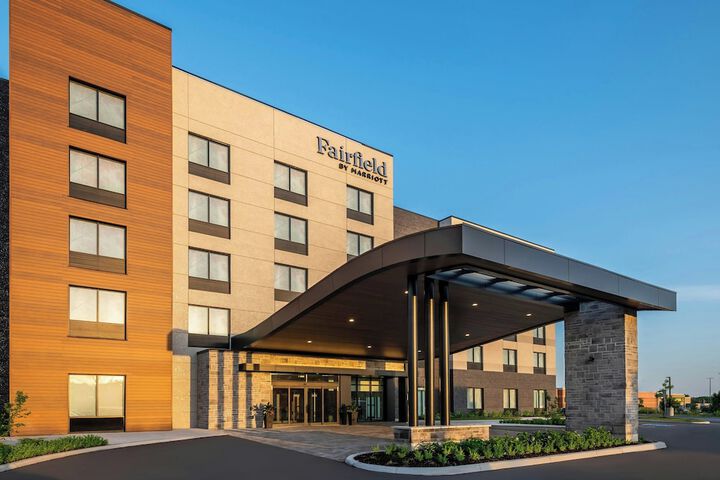 Hotel 83 of 84