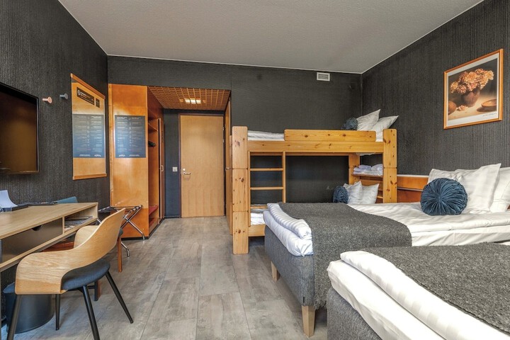 Room 11 of 57
