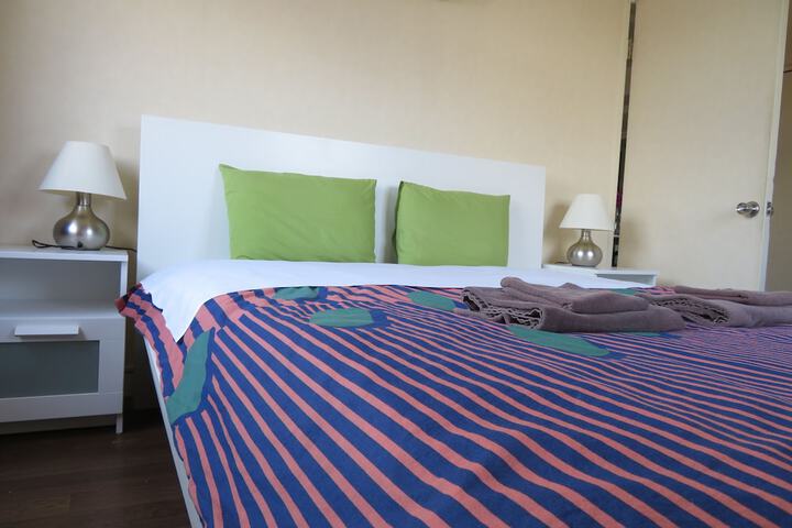 Room 9 of 68