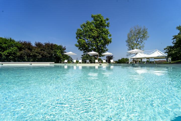 Pool 34 of 62