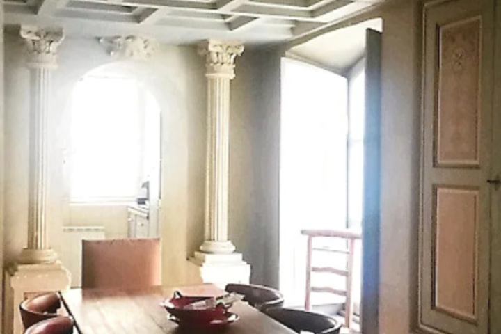 Room 7 of 15
