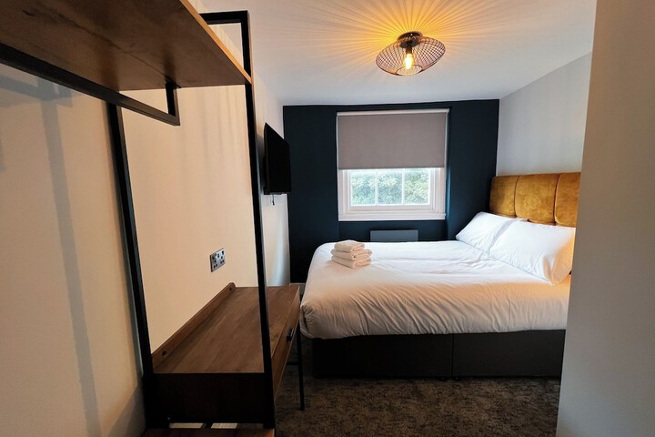 Room 2 of 19