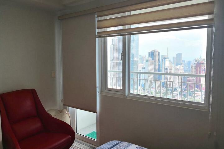 Room 25 of 51