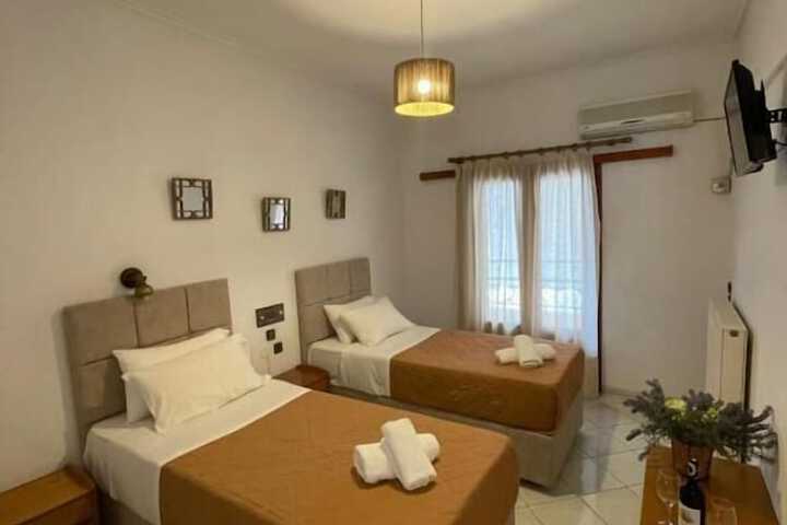 Room 5 of 20