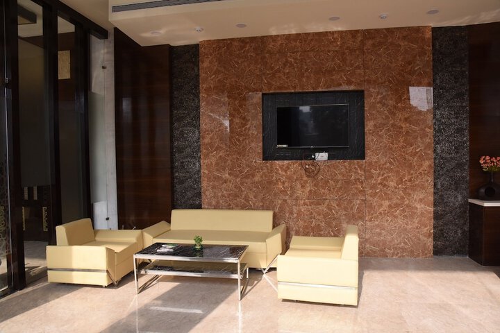 Hotel Interior 7 of 36